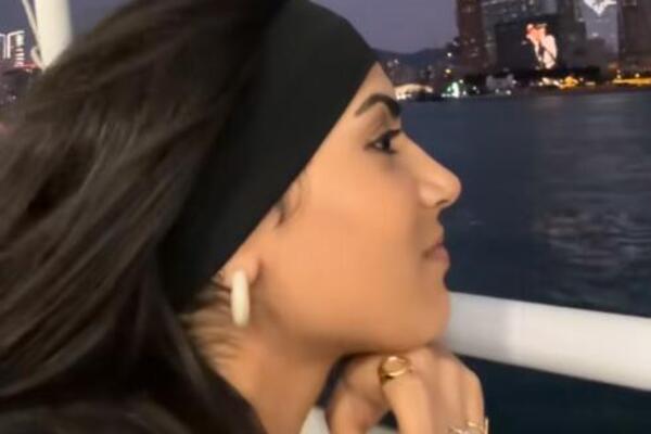 Ušla na trajekt do Hong Konga, a onda... Zbog onoga što je usledilo sada svi bruje o njoj! (VIDEO)