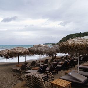 Na ovim plažama na Jadranu su besplatne ležaljke: Evo gde možete da odmarate bez troška ovo leto
