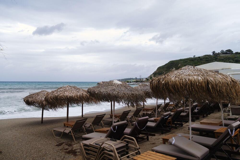 Omiljena grčka ostrva na udaru snažnog nevremena! Izdata hitna upozorenja - haos će zahvatiti čitavu zemlju! (FOTO)