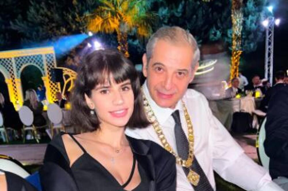 CICA U BEZOBRAZNOJ HALJINI SA ŠLICEM PROVOCIRA 32 GODINE STARIJEG! Srbin PUCA od ponosa, a kako i ne bi