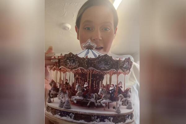 Naručila je božićni ukras s Temua koji je bio snižen s 15 na 3 evra – dobila je ukras, ali ne onaj koji je naručila