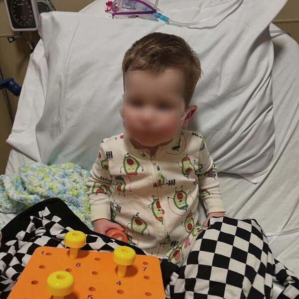 ŠTA JE INAD? ROĐEN KAO ZDRAVA BEBA, A SAD NE MRDA IZ KREVETA! Ne postoji lek za ovu STRAVIČNU DIJAGNOZU