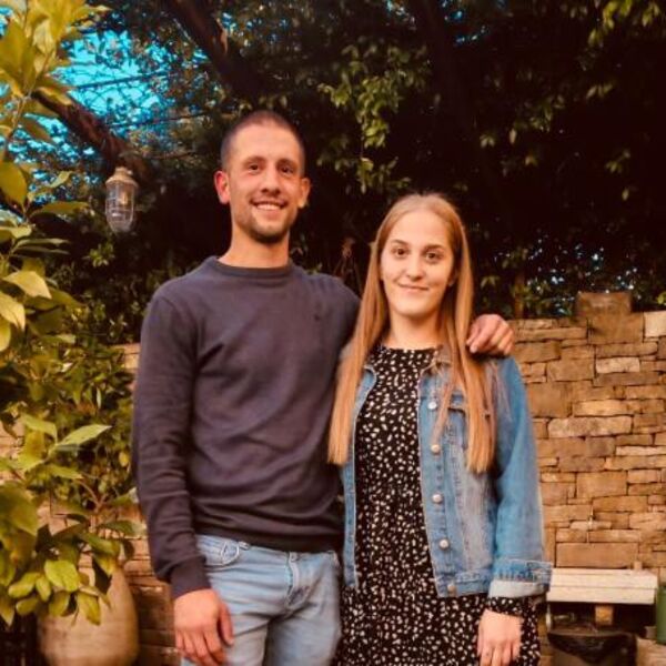 Ovo je Danijel koji je bez razmišljanja skočio u vodu i izvukao onesvešćenu devojku iz auta! Zbog njega je živa!