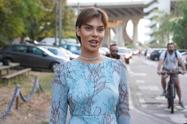 Puca od brige: Hitno od produkcije zatražila test za trudnoću, ali jedno nikako ne želi pred narodom