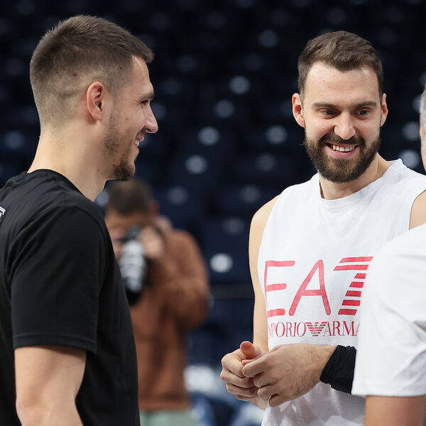 Vanja Marinković i Marko Gudurić uz osmeh zajedno na parketu pred međusobni meč (Foto)