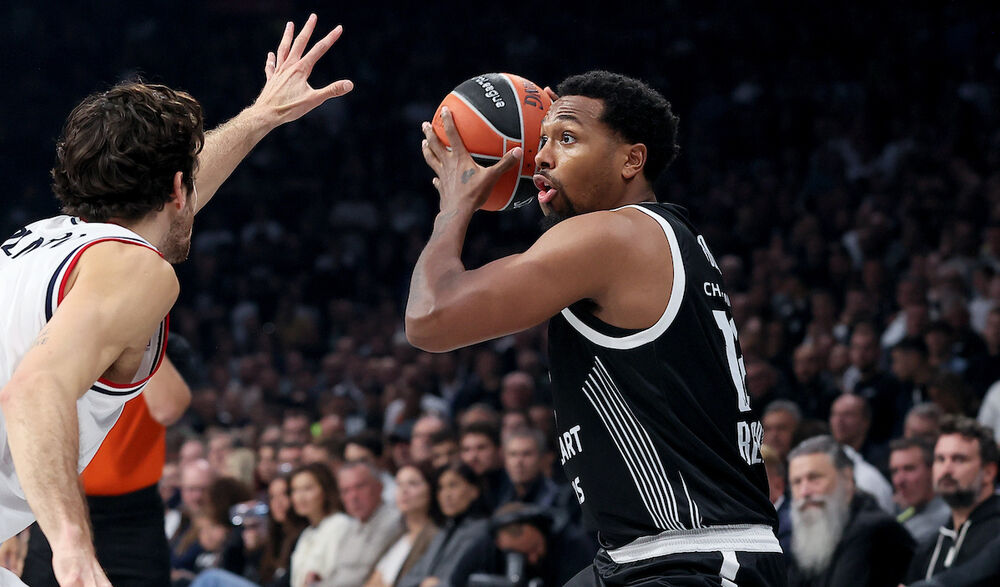 Sterling Braun na utakmici Partizana i milanske Olimpije u sezoni 2025/26 Evrolige