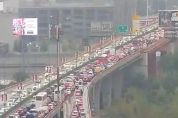Gore ne može biti! Em kiša, em je petak i špic: Ogromne kolone vozila blokirale Beograd, ovde je najgore! (FOTO)