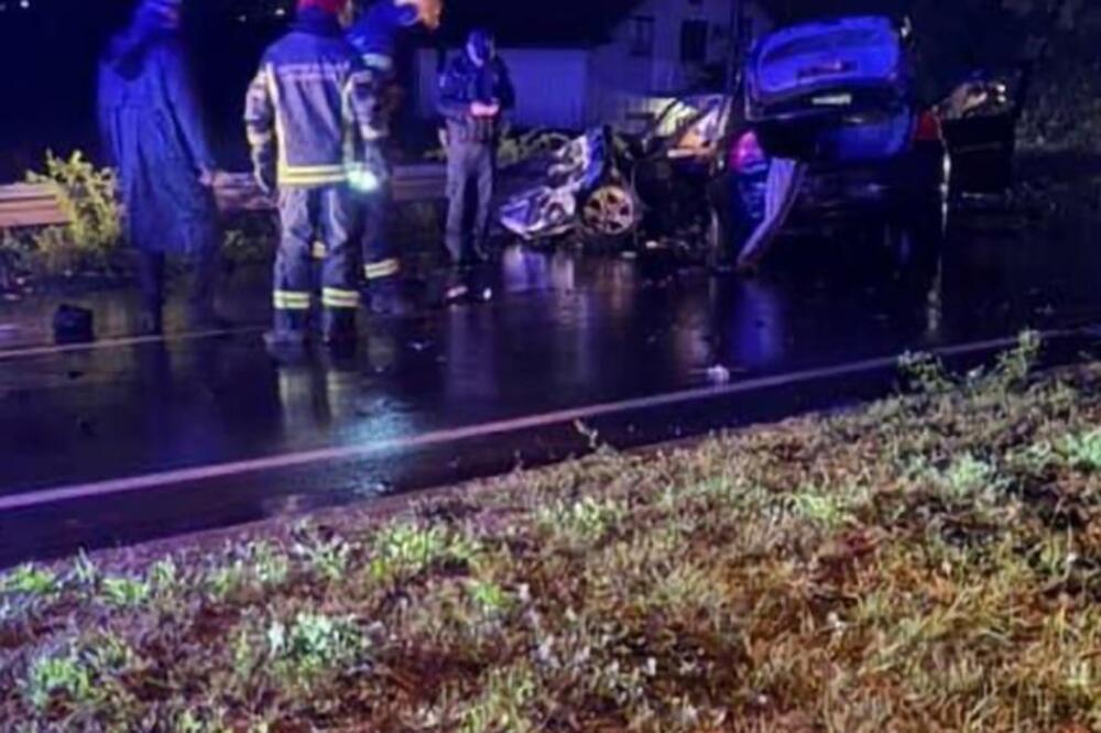 Jezivi detalji stravične nesreće kod Mladenovca: Autobus se sudario s 2 auta, ima mrtvih! (FOTO)