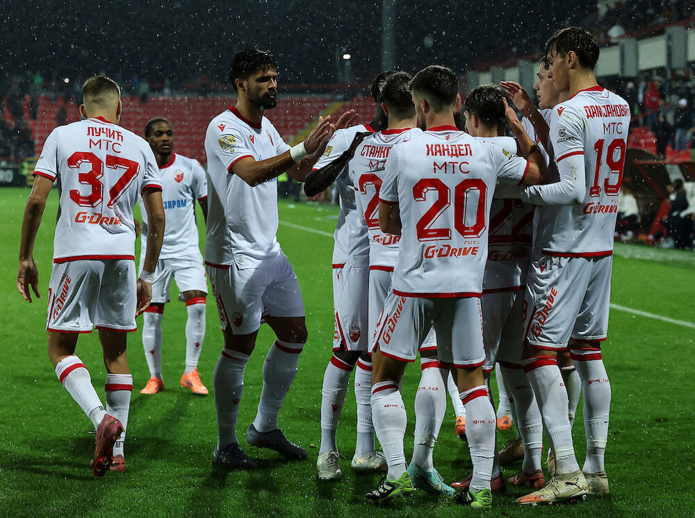 Slavlje fudbalera Crvene zvezde protiv Napretka u Kruševcu