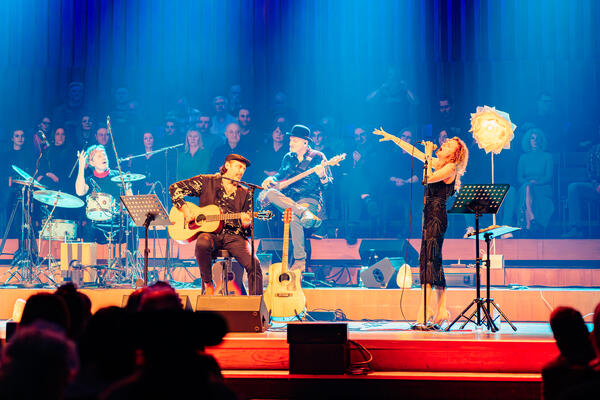 Zabranjeno pušenje vernoj publici: „Pismo Elvisu“ iz Lisinskog