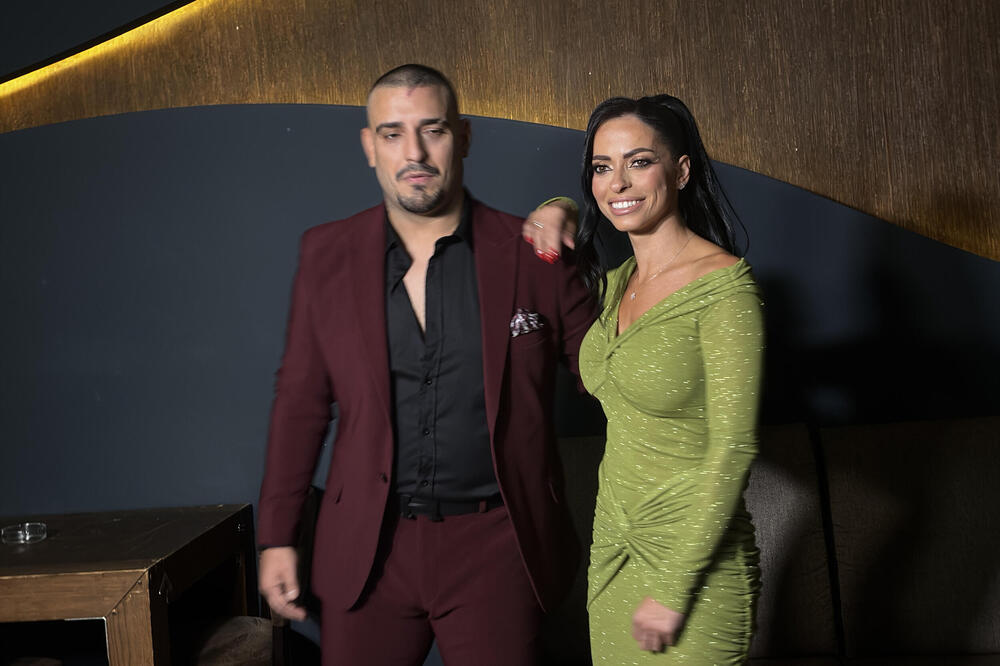 DOME SLATKI DOME! Darko i Katarina napokon sleteli u Srbiju posle par dana agonije&ndash; pogledajte šta ih je čekalo!