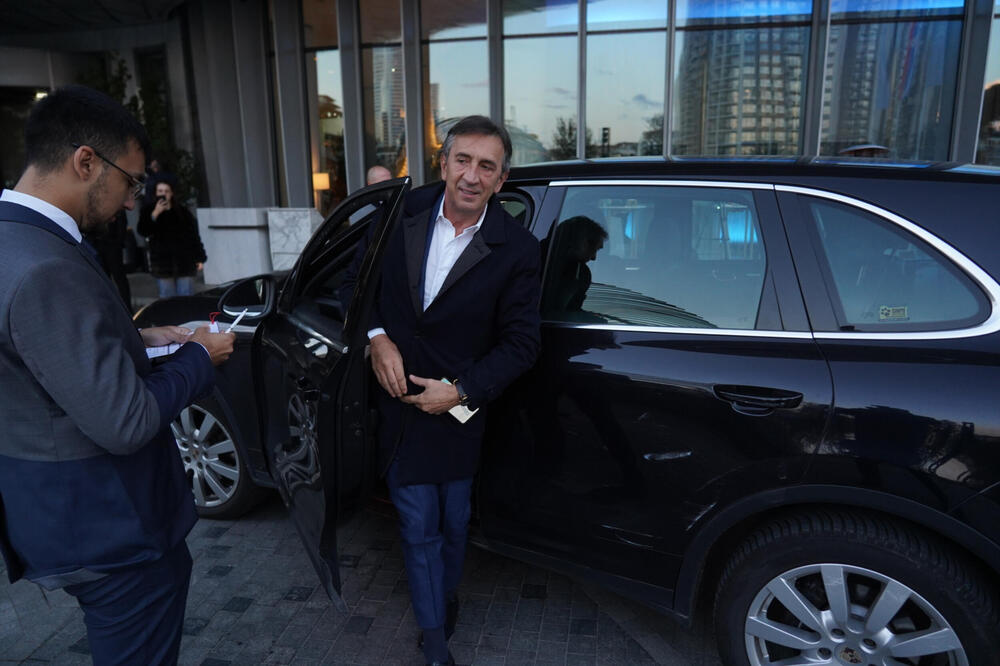 SADA JE SVE JASNO! EVO KAKO JE ŽIKA JAKŠIĆ NAKON MOŽDANOG UDARA! Njegovo lice sve govori