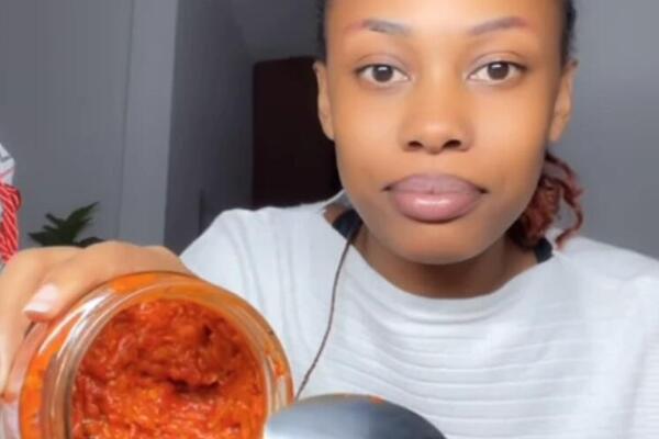 Afrikanka prvi put probala ajvar, Srbi odmah skočili kad su videli kako jede: Potpuno ih je RAZORUŽALA, uglas joj..