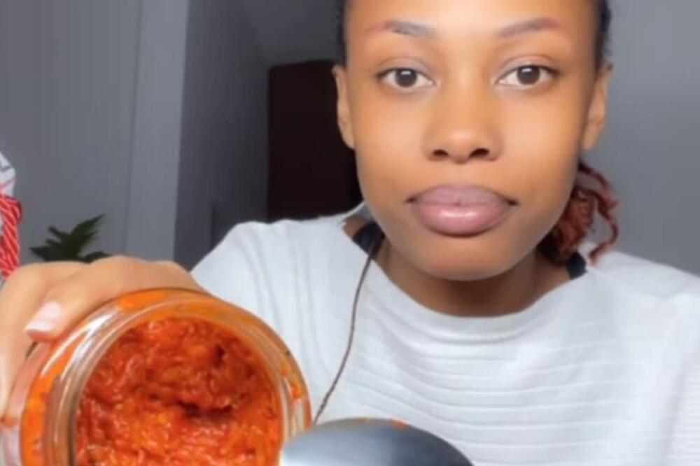 Afrikanka prvi put probala ajvar, Srbi odmah skočili kad su videli kako jede: Potpuno ih je RAZORUŽALA, uglas joj..