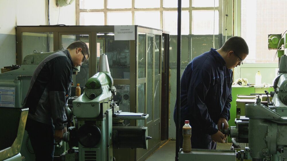 Radnici u fabrici/Ilustracija