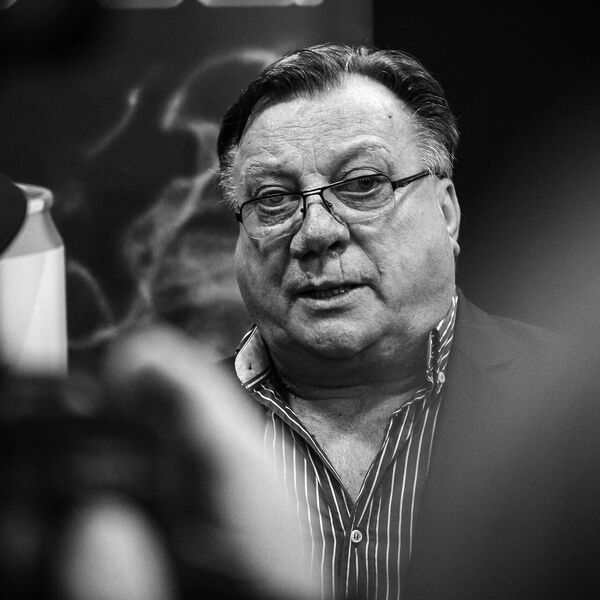 "HALIDE, LJUDINO, HVALA TI ZA SVE" Još jedna priča iz naroda o čuvenom pevaču, srećni su oni koji su ga poznavali