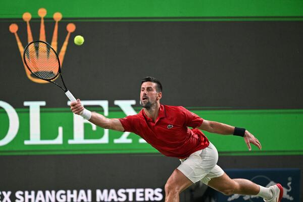 Lud meč u Šangaju: Đoković posle "porođajnih muka" eliminisao Munara!