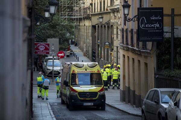 "Pod 6. sprata je popustio, izazvavši lančano urušavanje do prizemlja": Detalji užasa u Madridu, pronađena 4 tela!