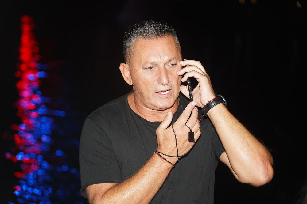 Decenijama peva, znamo ga kao Šaka Polumentu, a onda se pojavio ovaj podatak: Kako se pevač zapravo zove?