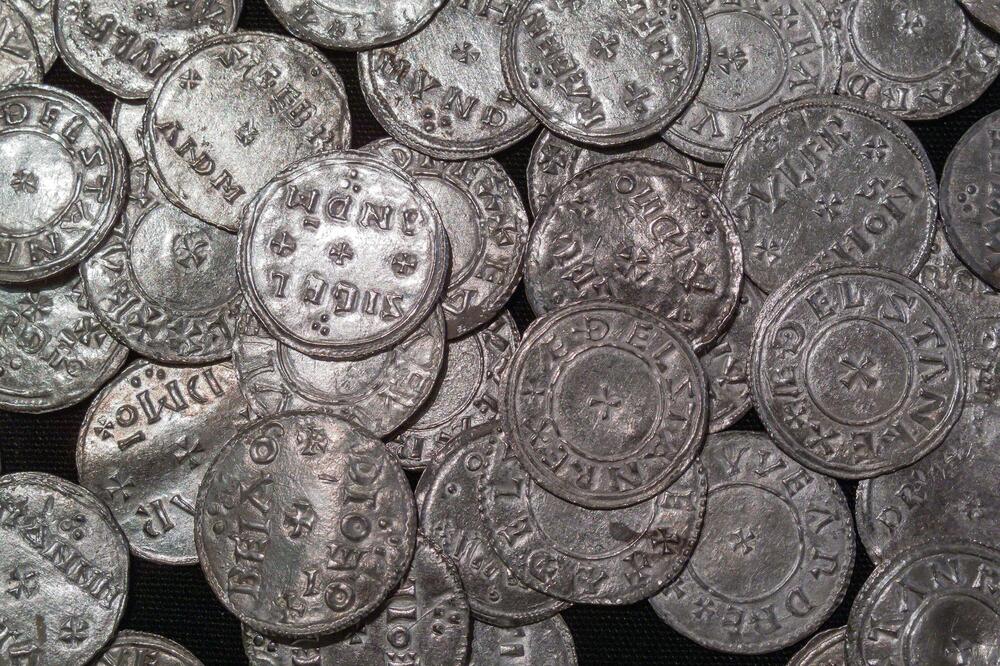 Ukoliko posedujte kod kuće ovakve novčiće ili ih nađete, a ne prijavite policiji, idete u zatvor! Evo zašto