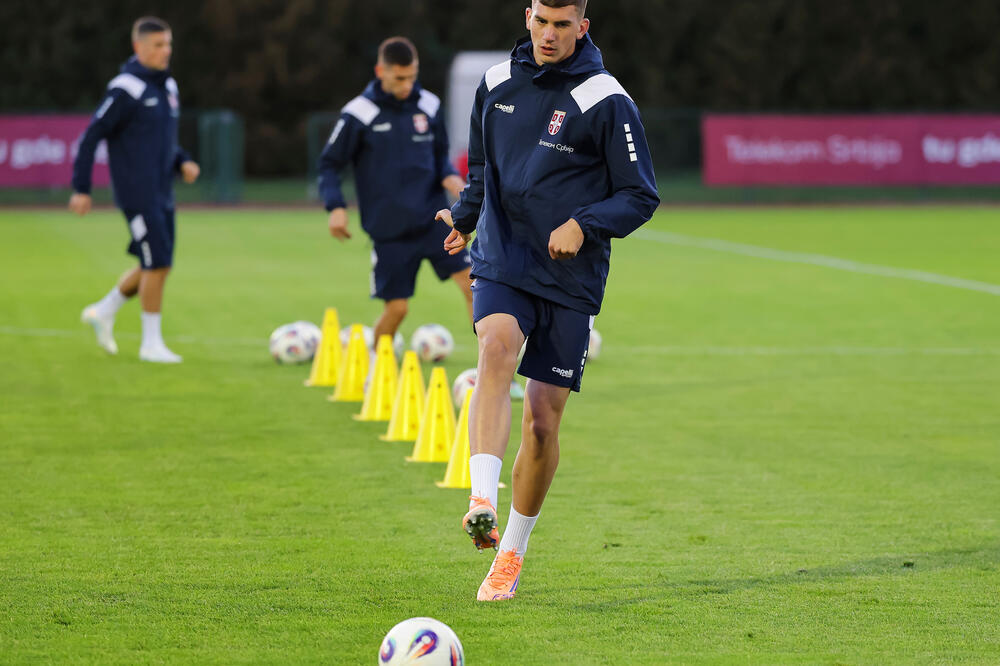 Milosavljević od Zvezde do reprezentacije Srbije: Do juče sam ih gledao na TV, a sada ću igrati protiv njih!