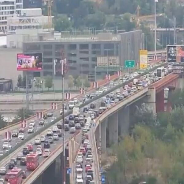 Opšti kolaps u Beogradu: Popodnevni špic zakrčio ulice, ove deonice treba izbegavati! (FOTO)