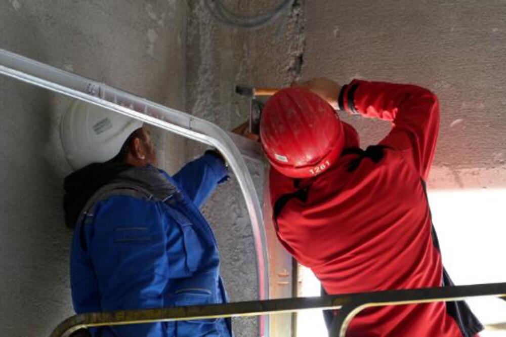 Evo koje kvarove imate pravo da popravite besplatno jer plaćate Infostan: Zovemo majstora, plaćamo, jer ne znamo!