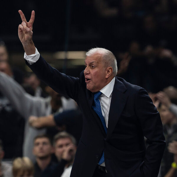 Obradović se nije obratio navijačima, odluka se i dalje čeka! (VIDEO)