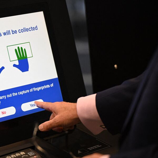 Nova pravila na aerodromima: Srbi, ovo morate da znate, čekaju vas posebne trake na granicama!