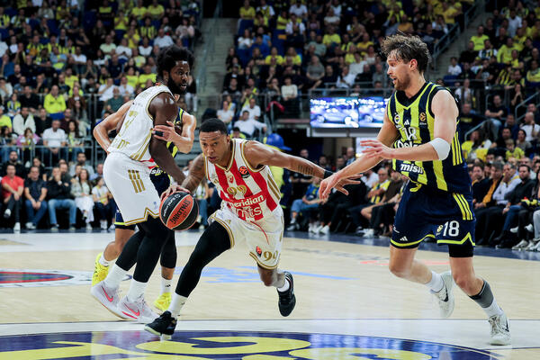 Jago 54 minuta posle odlaska iz Crvene zvezde potpisao za šampionski tim u Evroligi (Video/Foto)