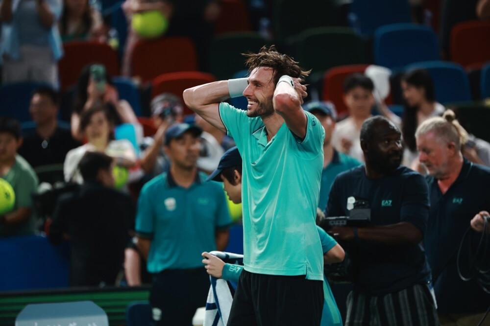 Rođačko finale u Kini! Francuz preokrenuo protiv Medvedeva i zakazao meč sa Novakovim "dželatom"