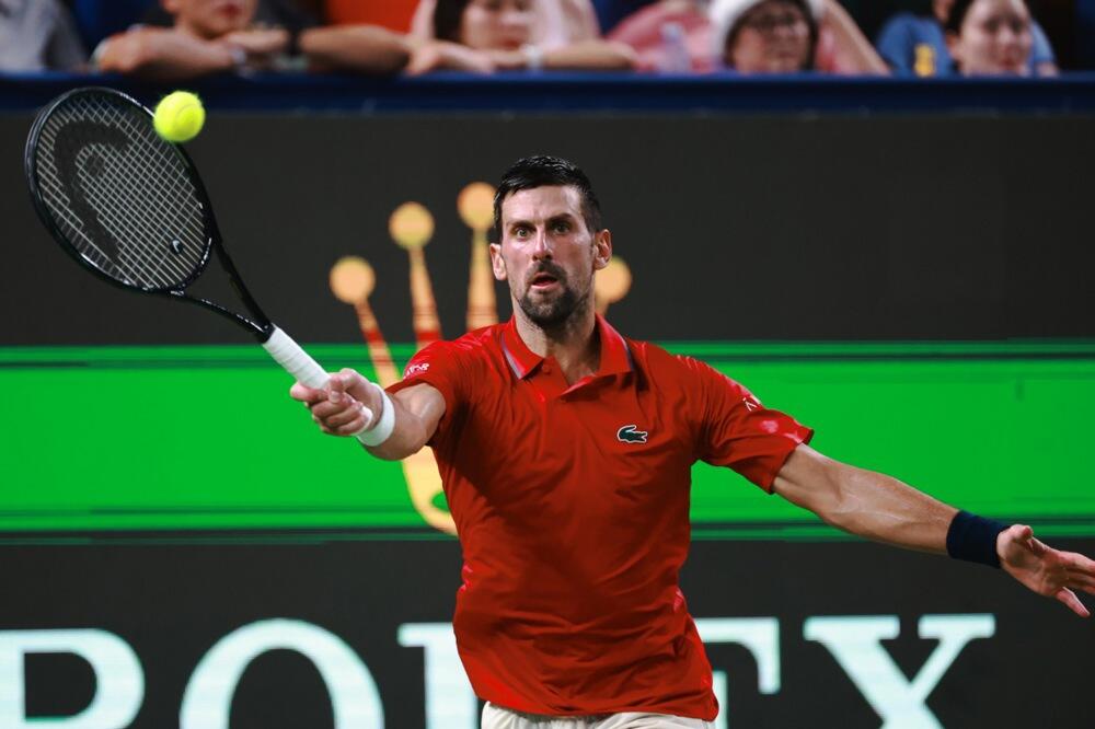 Novakova gospodska poruka za "dželata" i Kineze (Foto)