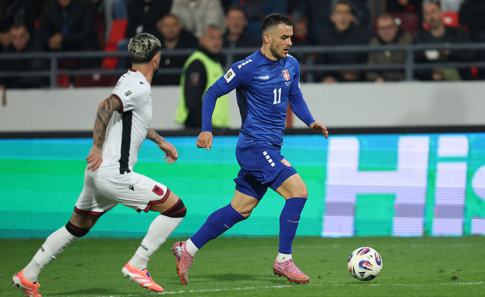 Filip Kostić na utakmici Srbije i Albanije