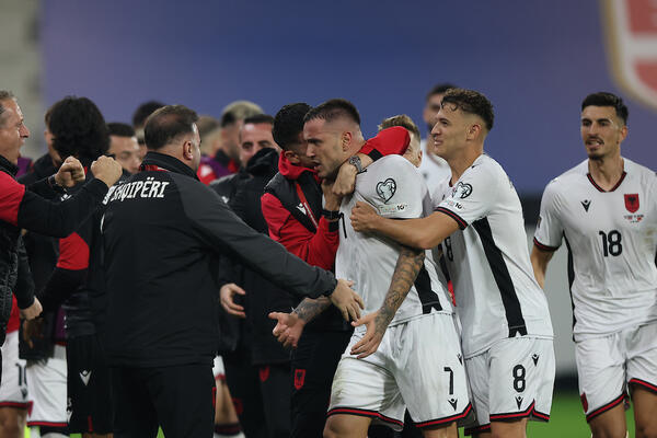 Rej Manaj nije dobio žuti karton protiv Srbije zbog tzv. "dvoglavog orla," već... (Video)