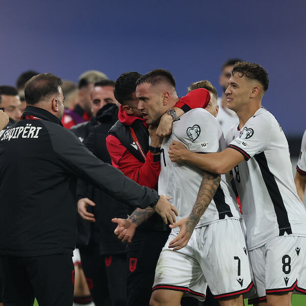 Rej Manaj nije dobio žuti karton protiv Srbije zbog tzv. "dvoglavog orla," već... (Video)