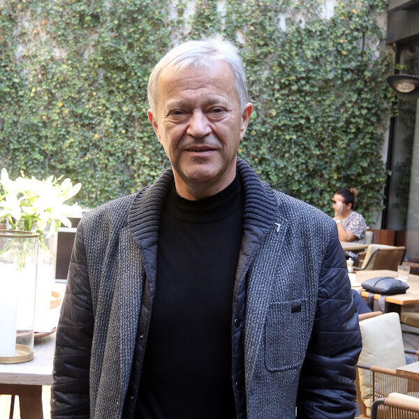 Pozlilo Emiru Hadžihafizbegoviću: Usred grada osetio slabost, glumac van sebe zbog smrti prijatelja