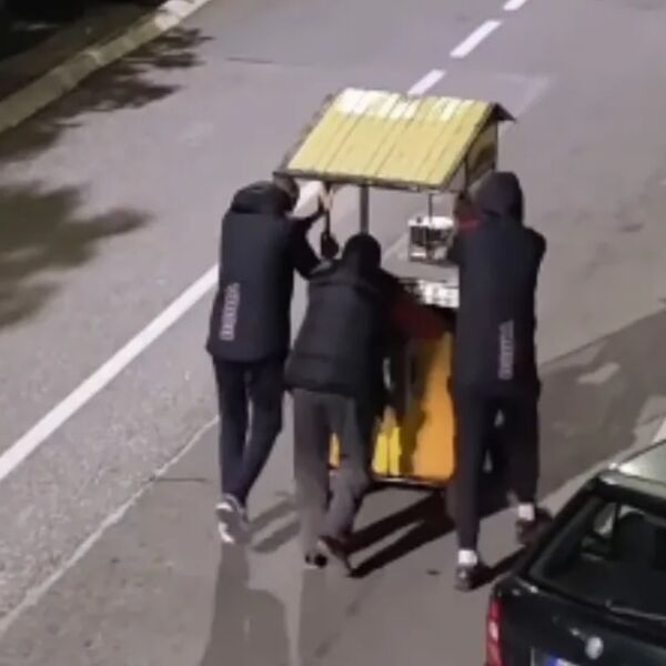 Cela Srbija plače zbog ovog snimka iz Užica: Stari dobri kokičar Pećinko sve više gubi snagu, evo šta čine građani!