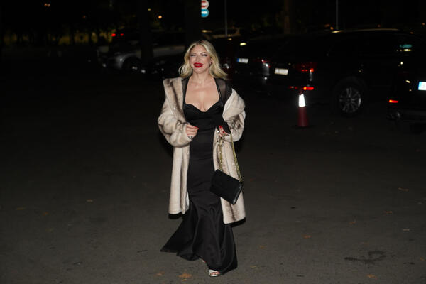 PRIČALI DA JE PROPALA I DA JU JE MUŽ OSTAVIO JER JE DEBELA! Večeras ZALUDELA Beograd - POLA JE NEMA, ŽENA ZMAJ