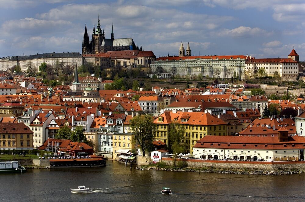 Prag, Beč