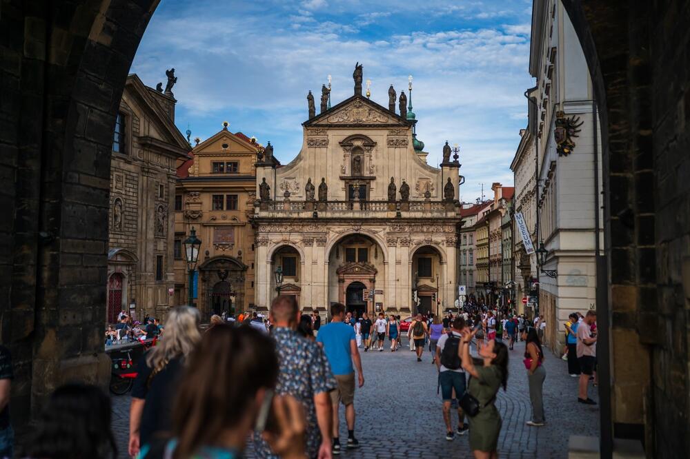 Ako živite u Austriji, ovo je od izuzetne važnosti za vas! Uvodi se novo pravilo za doseljenike, NIKO NIJE IZUZET!