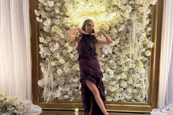 Otkriveno kakvo je iznenađenje Dejan Petrović priredio za naslednicu: Ovakvo slavlje Srbija dugo nije videla