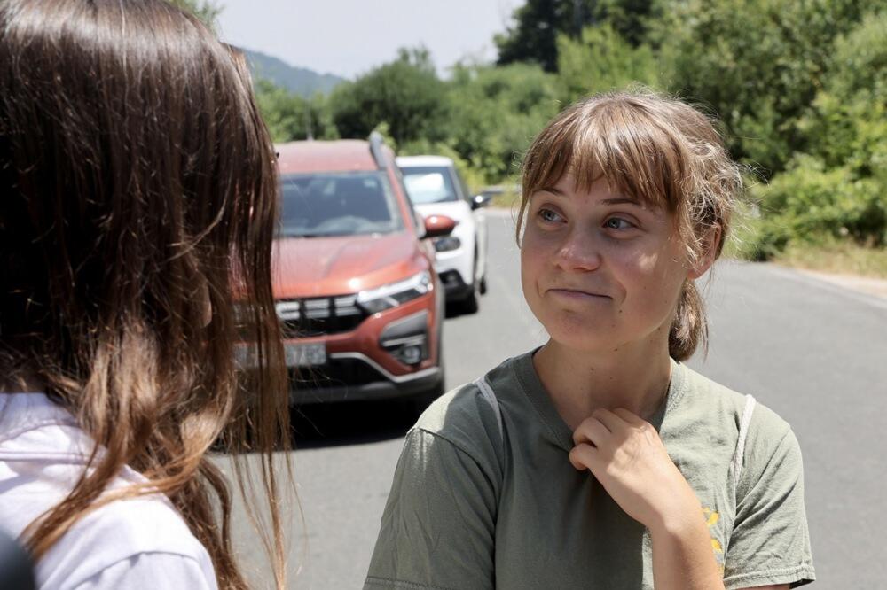 "UDARALI, ŠUTIRALI, IZGLADNJAVALI, MUČILI..." Greta Tunberg prošla pakao u izraelskom pritvoru, tvrdi da su joj...