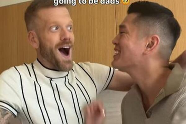 POZNATI GEJ PEVAČ POSTAJE OTAC! Sa partnerom dobija dete, vest saopštili javno