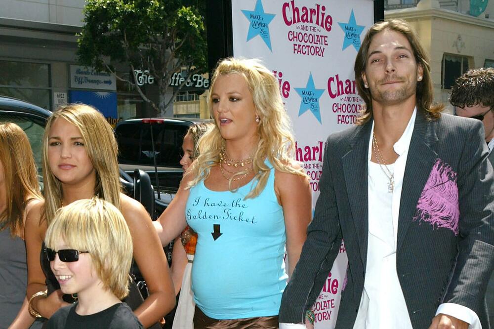 "DROGIRANA JE DOJILA NAŠU DECU!" Bivši muž pevačice ŠOKIRAO NAROD - nećete verovati sa kim tvrdi da ga je PREVARILA