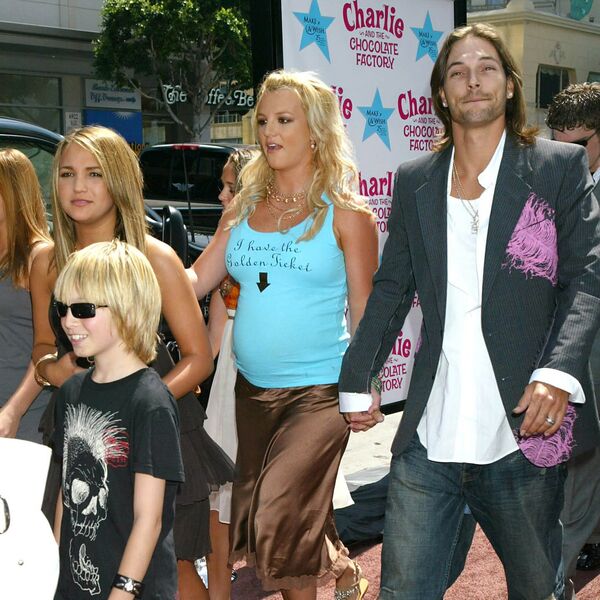 "DROGIRANA JE DOJILA NAŠU DECU!" Bivši muž pevačice ŠOKIRAO NAROD - nećete verovati sa kim tvrdi da ga je PREVARILA