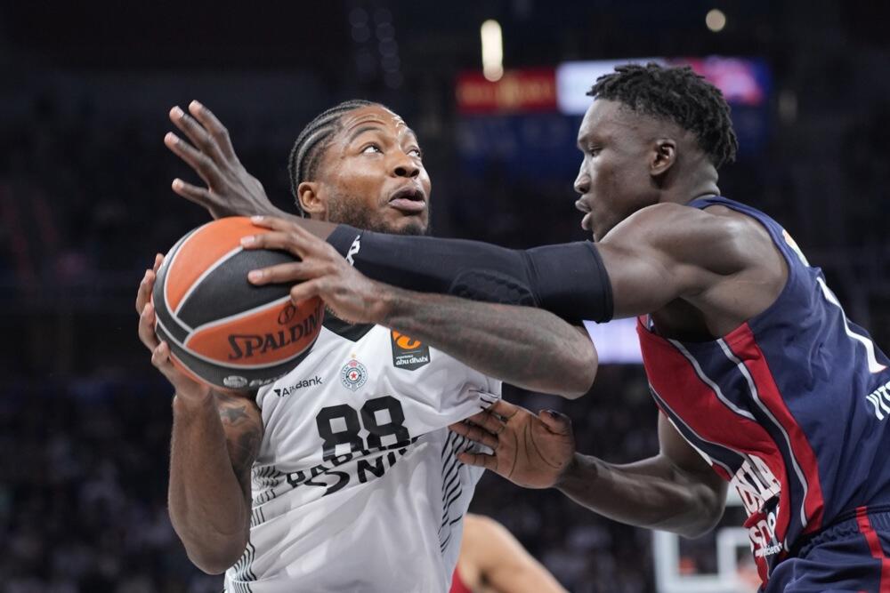 Mora na operaciju: Dva meseca pauze!