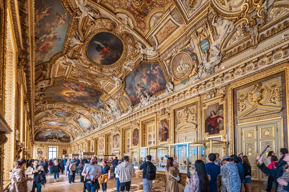 BIVŠI LOPOV OTKRIO ŠTA ĆE SADA URADITI PLJAČKAŠI LUVRA SA NEPROCENLJIVIM DRAGULJIMA: "Oni će dati milion za..."