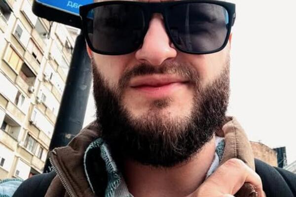 OŽENIO SE NAJBOLJOM DRUGARICOM, PA 2 GODINE KRIO DA SE RAZVEO! Sad osvanula slika iza zatvorenih vrata