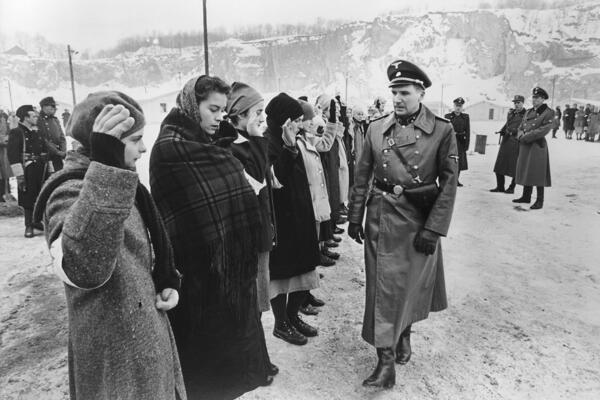 RALF FAJNS JE PREVIŠE DOBRO ODGLUMIO ZLO, TO JE SPILBERGA UPLAŠILO: Ličio je na njega, mirnoća mu je prešla u UŽAS