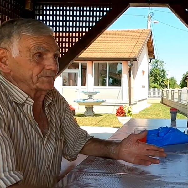 MIĆA JE MNOGE SPASIO SIGURNE SMRTI SVOJIM CRVENIM SERUMOM: Pravi ga od OTROVA POSKOKA, deda mu na samrti preneo DAR